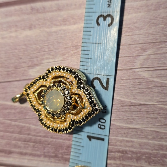 Origami Owl Moroccan hinged locket Limited Edition** - Picture 5 of 6